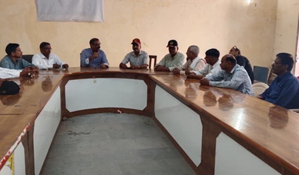 पूर्व सैनिक संघ की जनसुनवाई में उठा सैनिक कैंटिन का मुद्दा