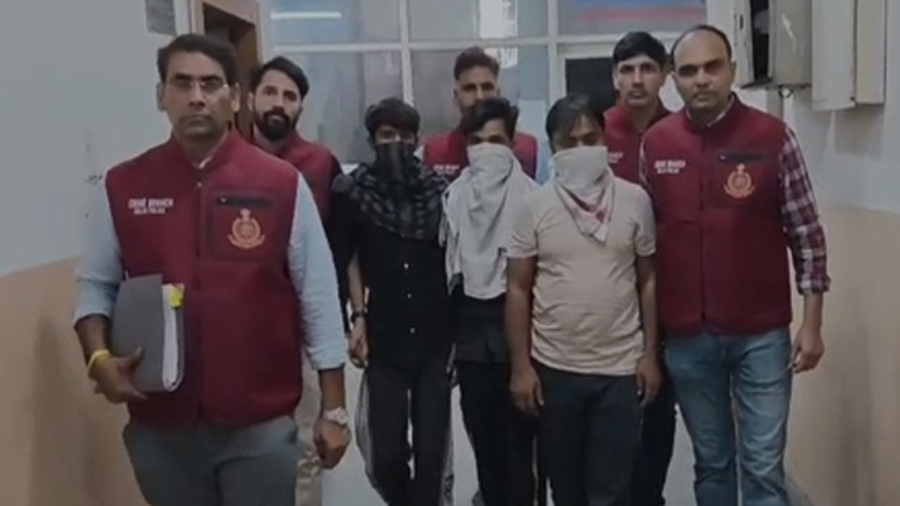 दिल्ली पुलिस ने पकड़ी 16.24 किलो अफीम की खेप, बेरोजगारों को ड्रग सिंडिकेट में शामिल करता था गैंग