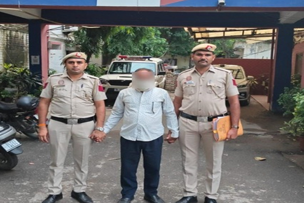 दिल्ली पुलिस ने चार घोषित अपराधियों को किया गिरफ्तार