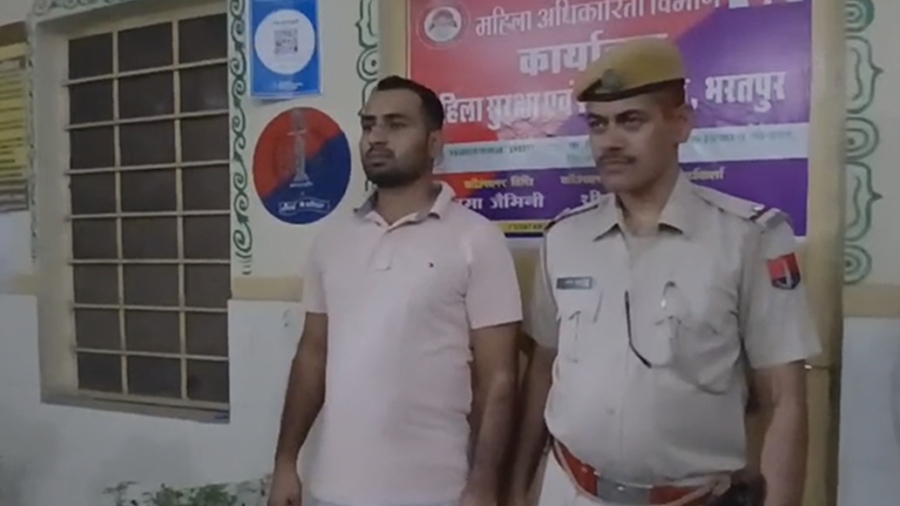 भरतपुर में बड़ा खुलासा : एक युवक ने तीन भर्ती परीक्षाओं में दिया डमी पेपर, लाखों की वसूली