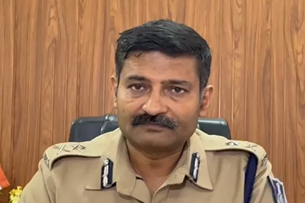 टीकमगढ़ में कृषि औजार की आड़ में बन रहे थे हथियार, 5 गिरफ्तार