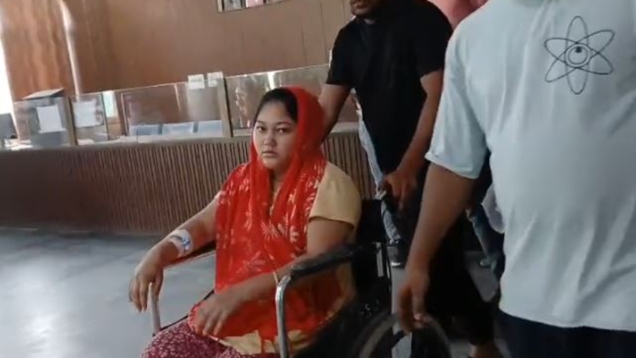 भरतपुर में चोर ने महिला पर किया चाकू से हमला, जिला अस्पताल में भर्ती