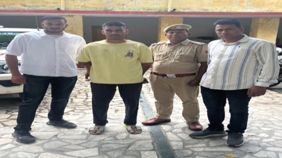 5 लाख की लूट का मुख्य आरोपी गिरफ्तार किया, गर्ल फ्रेंड के साथ से मिलकर की थी वारदात