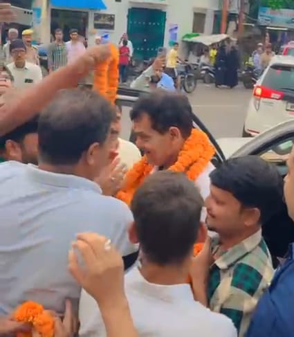 शाही किले पर मंत्री ए.के. शर्मा का भव्य स्वागत, क्षेत्रीय समस्याओं का मांगपत्र सौंपा गया