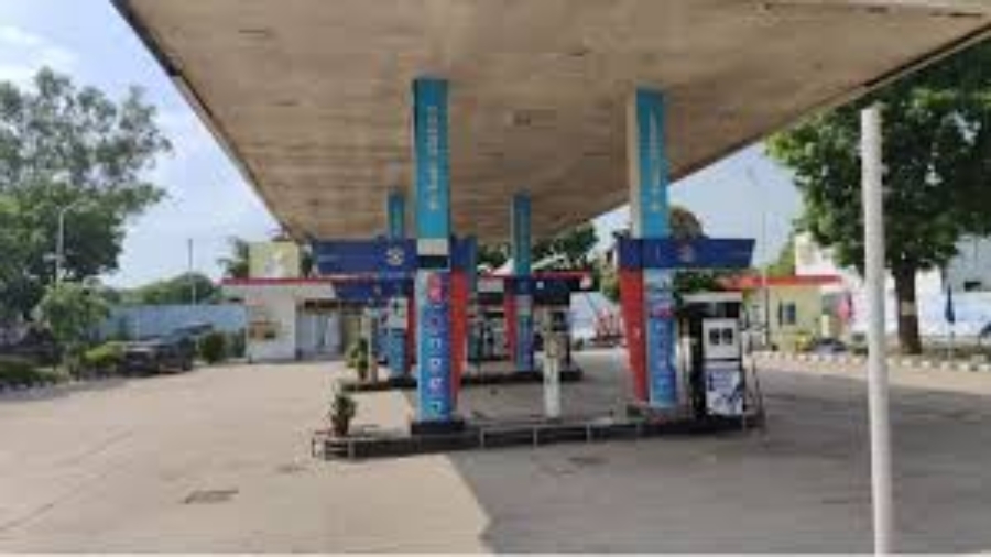 सहारनपुर: रात में आकर पेट्रोल पंप पर चिपका गए अपना QR को मिजोरम पहुंचने लगी पेमेंट, युवकों की करतूत की कैसे खुली पोल