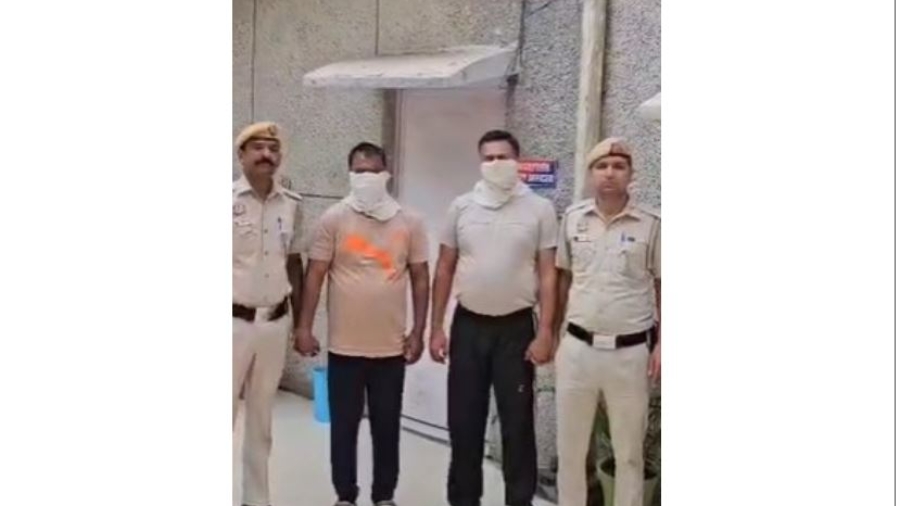 दिल्ली: बुजुर्गों को निशाना बनाने वाले 'लिफाफा गिरोह' के तीन सदस्य गिरफ्तार