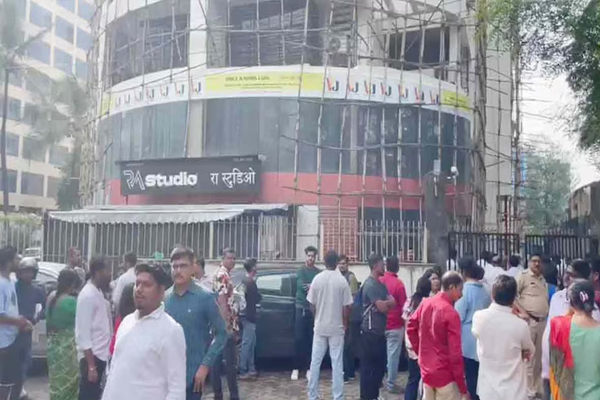 महाराष्ट्र: मुंबई के आरए स्टूडियो में 15-20 बच्चों को बनाया बंधक, आरोपी गिरफ्तार,स्टूडियो जलाने की धमकी दी थी
