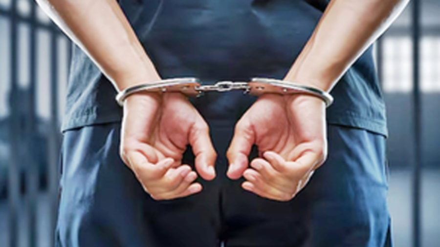 मुंबई: पत्नी की हत्या कर पति ने किया सरेंडर, पुलिस ने किया गिरफ्तार