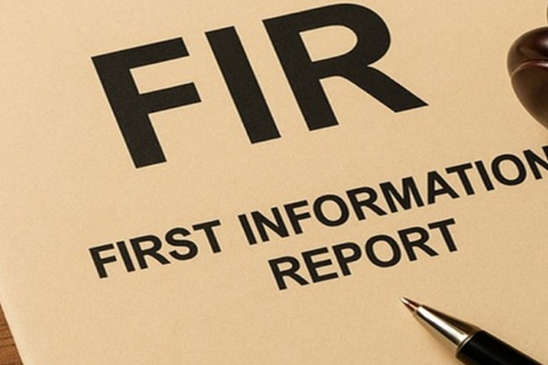 मुंबईः स्कूल प्रिंसिपल पर 10वीं के छात्र को कई थप्पड़ मारने का आरोप, एफआईआर दर्ज