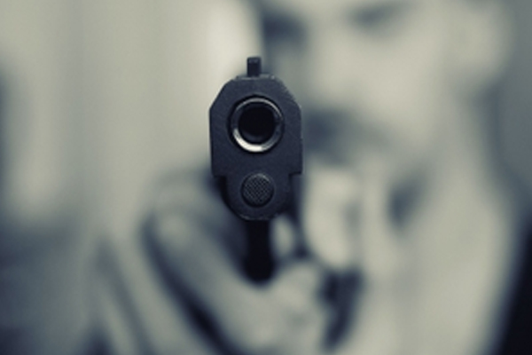 दिल्ली: फर्श बाजार में घर के बाहर चली गोली, रंगदारी की कॉल का दावा