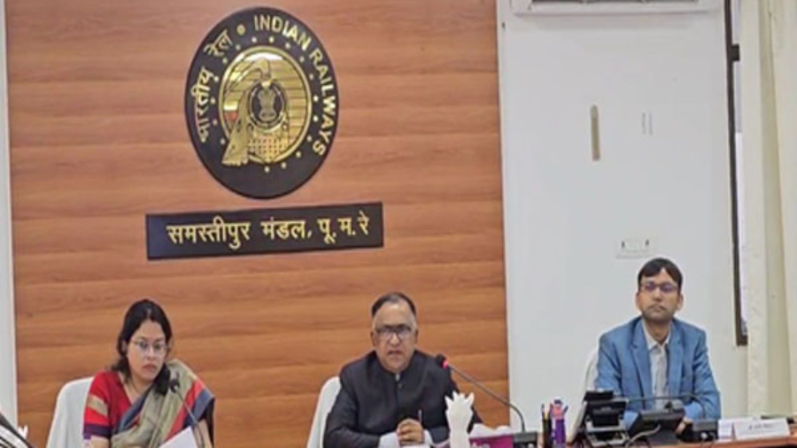 मंडल रेल यात्री परामर्शदात्री समिति की हुई बैठक, कई नई ट्रेन चलाने का फैसला