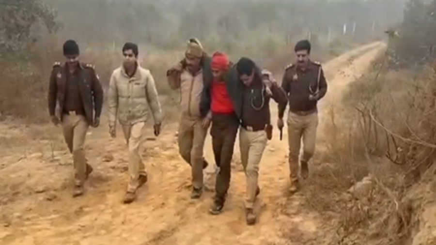 गाजियाबाद: पुलिस मुठभेड़ में हत्या का आरोपी घायल, तमंचा और चाकू बरामद