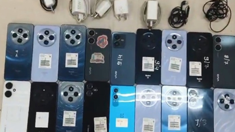 कर्नाटक: परप्पना अग्रहार जेल से 30 मोबाइल जब्त, सर्च टीम के लिए इनाम का ऐलान