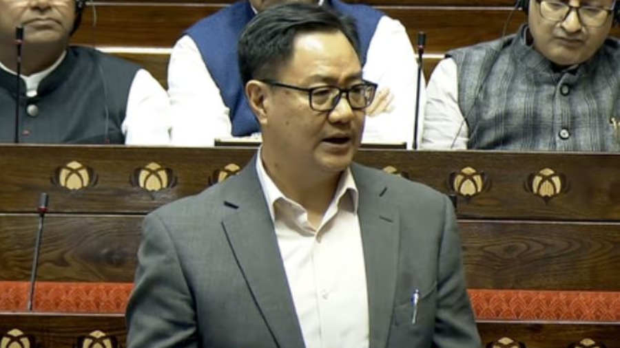 चुनाव सुधारों पर चर्चा के लिए सरकार तैयार, लेकिन सूचीबद्ध कामकाज पूरा करने दीजिएः किरेन रिजिजू