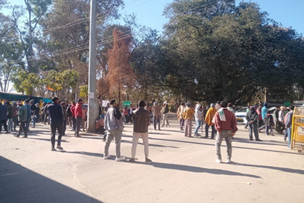 झारखंड के खूंटी में आदिवासी नेता की गोली मारकर हत्या, सड़क पर उतरे लोग, खूंटी बंद