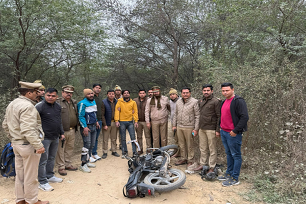 सूरजपुर में पुलिस मुठभेड़ : दो शातिर बदमाश घायल, अवैध हथियार और चोरी का सामान बरामद