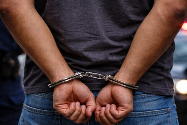 दिल्ली: सोशल मीडिया पर हथियार लहराने वाला युवक गिरफ्तार, पिस्टल बरामद