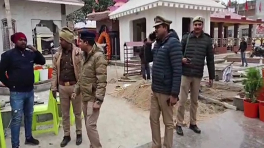 खिचड़ी महापर्व: गोरखनाथ मंदिर में सुरक्षा के पुख्ता इंतजाम, नेपाल से आने वाले लोगों की हो रही सघन जांच