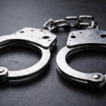 मुंबई एयरपोर्ट पर 24 करोड़ के ड्रग्स और 2 करोड़ का सोना जब्त, तस्करी के आरोपी पकड़े