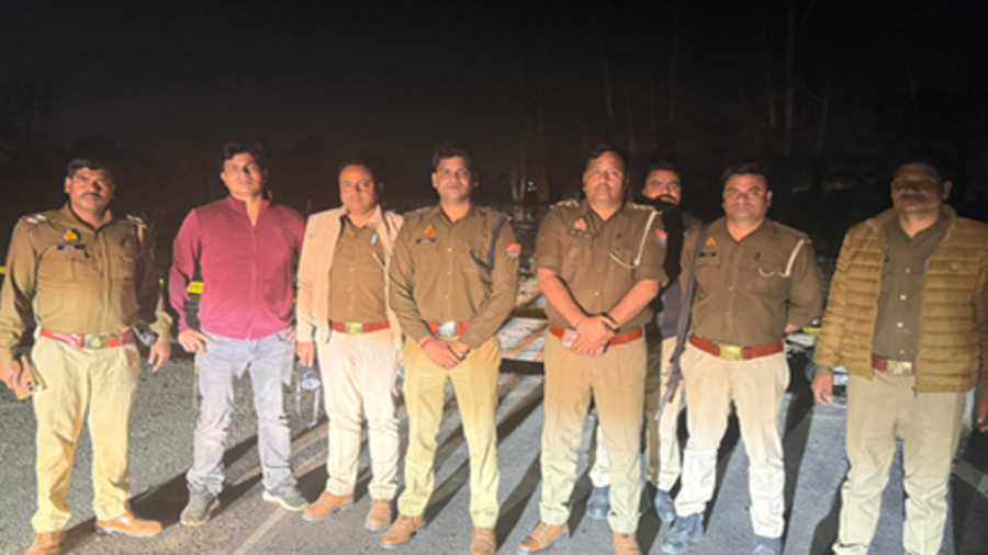 ग्रेटर नोएडा : एनकाउंटर में 2 गिरफ्तार, गोवध से संबंधित उपकरण बरामद