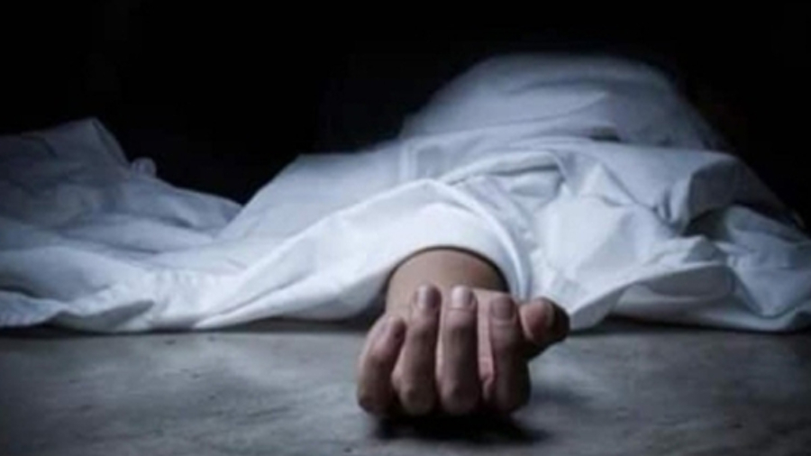 झारखंड : दुमका में पुलिस इंस्पेक्टर कार्यालय के पीछे मिले महिला और बच्ची के शव, हत्या की आशंका