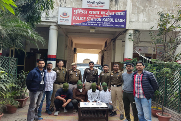 नई दिल्लीः राहगीरों को झांसा देकर लूटने वाले गिरोह का खुलासा, मास्टरमाइंड समेत 4 आरोपी गिरफ्तार