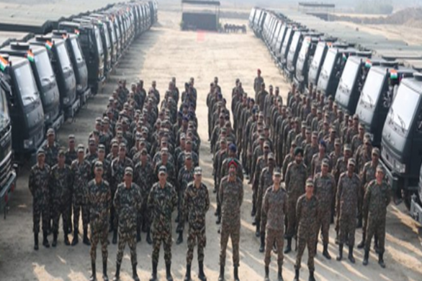 सैन्य संबंधों में मजबूतीः आर्मी ने नेपाली सेना को दिए 50 मिलिट्री यूटिलिटी वाहन