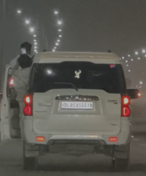 जोधपुर में रसूख का अंधा प्रदर्शन : DPS रिंग रोड पर बीच सड़क आतिशबाजी और स्टंट, पुलिस की मौजूदगी में लगा भारी जाम