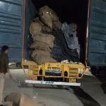 ग्रेटर नोएडा में आबकारी विभाग का बड़ा एक्शन, 50 लाख की अवैध शराब से भरा ट्रक पकड़ा