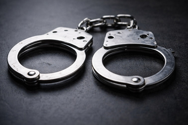 दिल्ली में फर्जी पुलिस बनकर साइबर ठगी करने वाले गैंग का भंडाफोड़, तीन गिरफ्तार