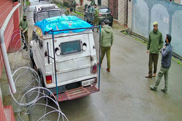 मीरवाइज उमर फारूक ने लगाया नजरबंद करने का आरोप, ईरान के अली लारिजानी की मौत पर इजरायल की कड़ी आलोचना