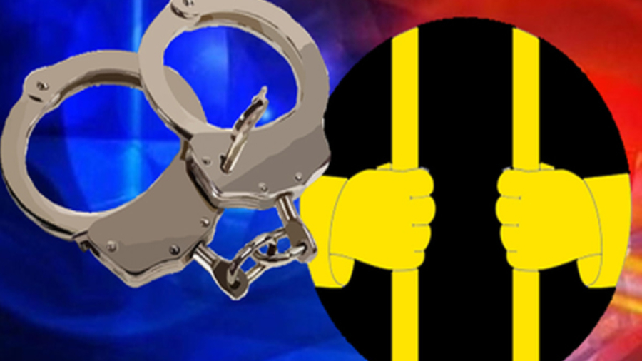 मोतिहारी के होटल में शराब पार्टी कर रहे स्वास्थ्य विभाग के क्लर्क सहित छह गिरफ्तार