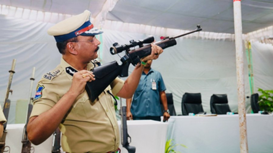 तेलंगाना सरकार ने निवर्तमान डीजीपी शिवधर रेड्डी को सुरक्षा सलाहकार नियुक्त किया