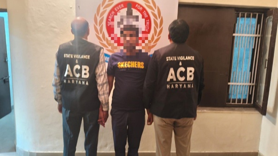 गुरुग्राम एसीबी की बड़ी कार्रवाईः रिश्वत लेने के मामले में पटवारी प्रदीप कुमार गिरफ्तार